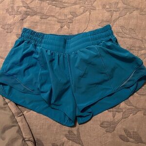 Lululemon hotty hot poolside shorts